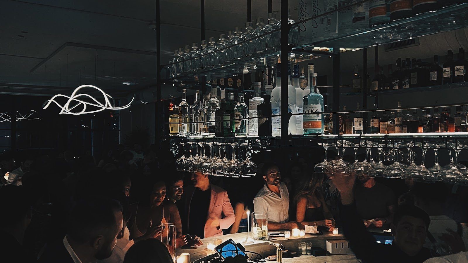 Broken Shaker Miami cocktail rooftop